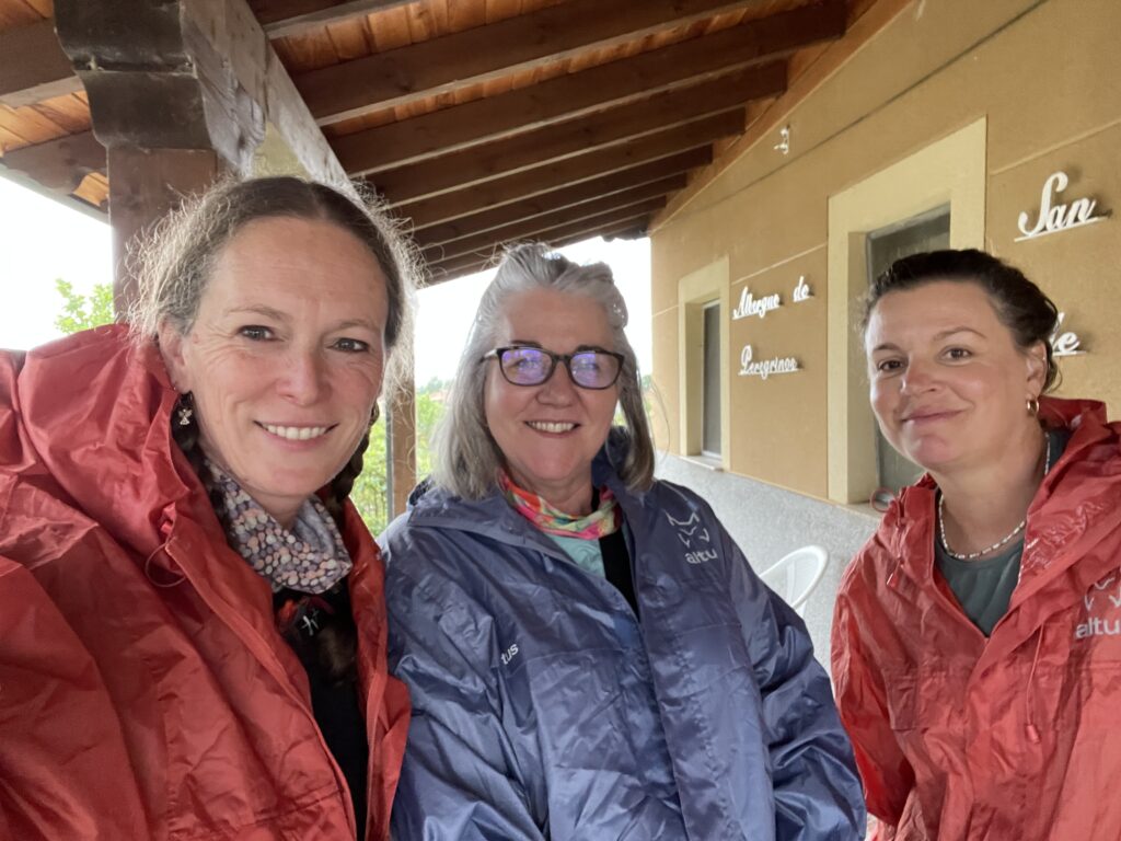 camino flamingo flock hike